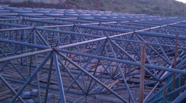 万源概述网架加工中对钢材的质量的过细恳求